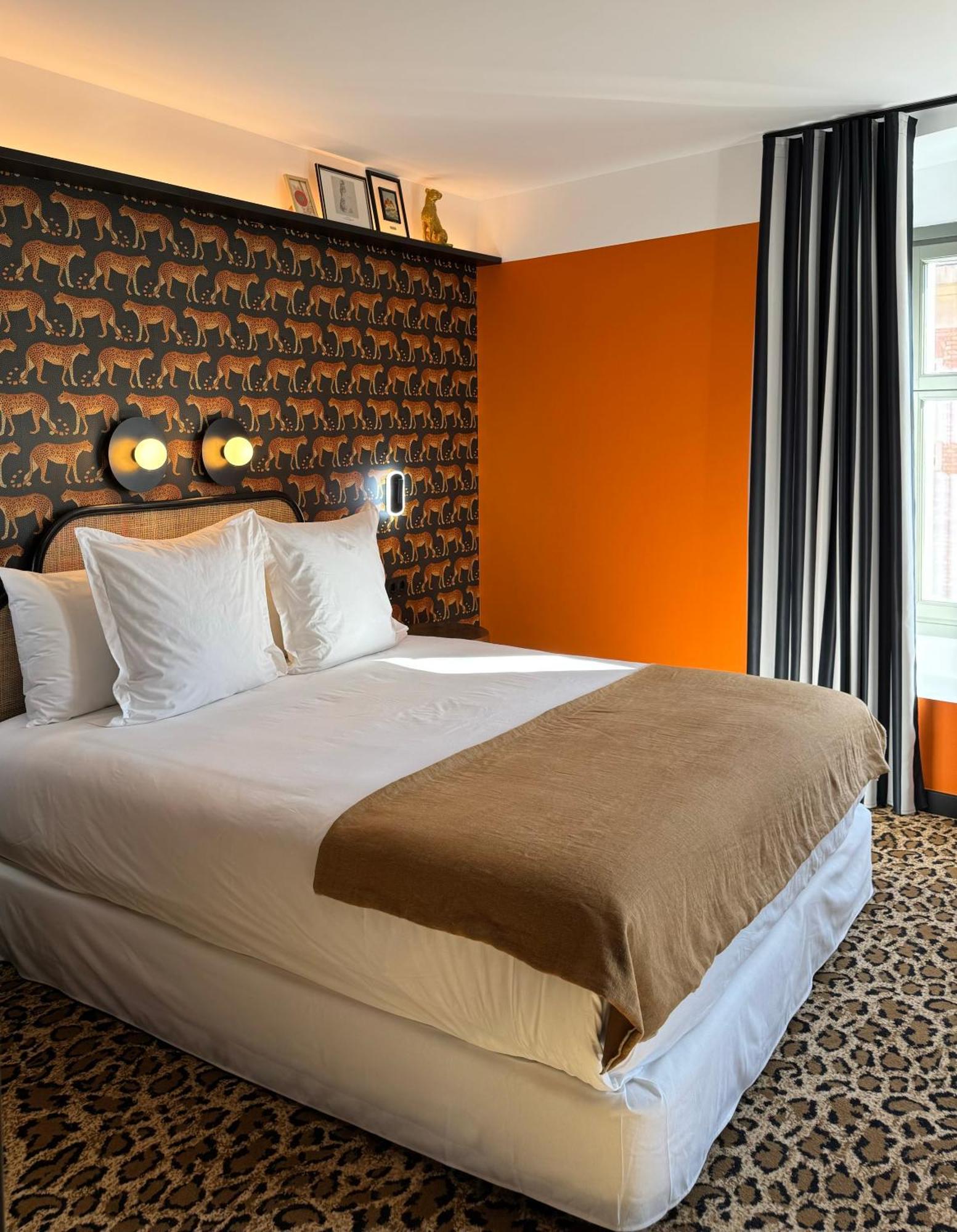 Hotel Divino & Apartments Figueras Extérieur photo