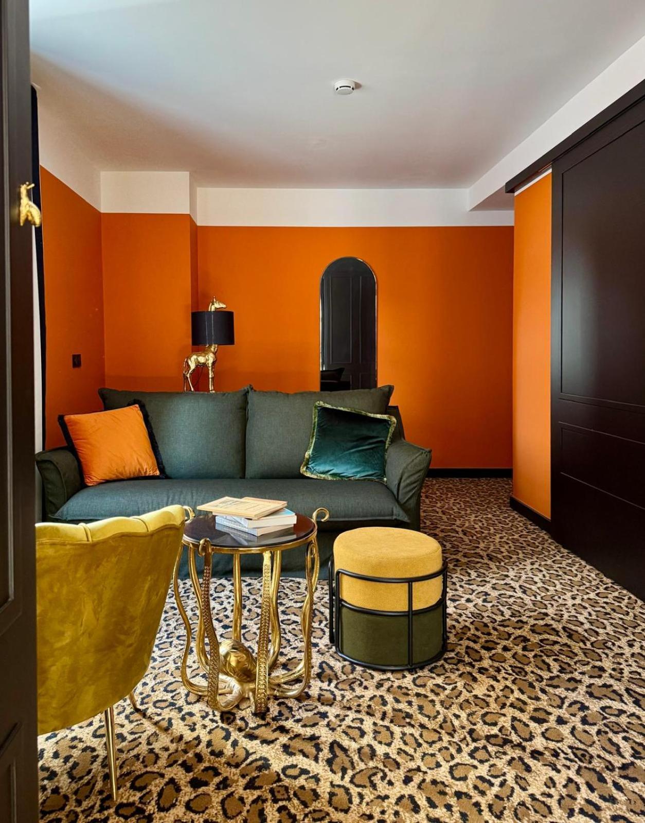 Hotel Divino & Apartments Figueras Extérieur photo