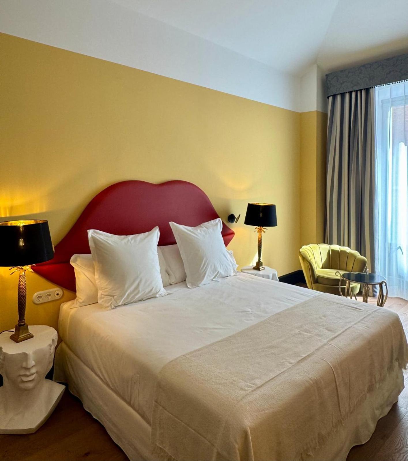 Hotel Divino & Apartments Figueras Extérieur photo