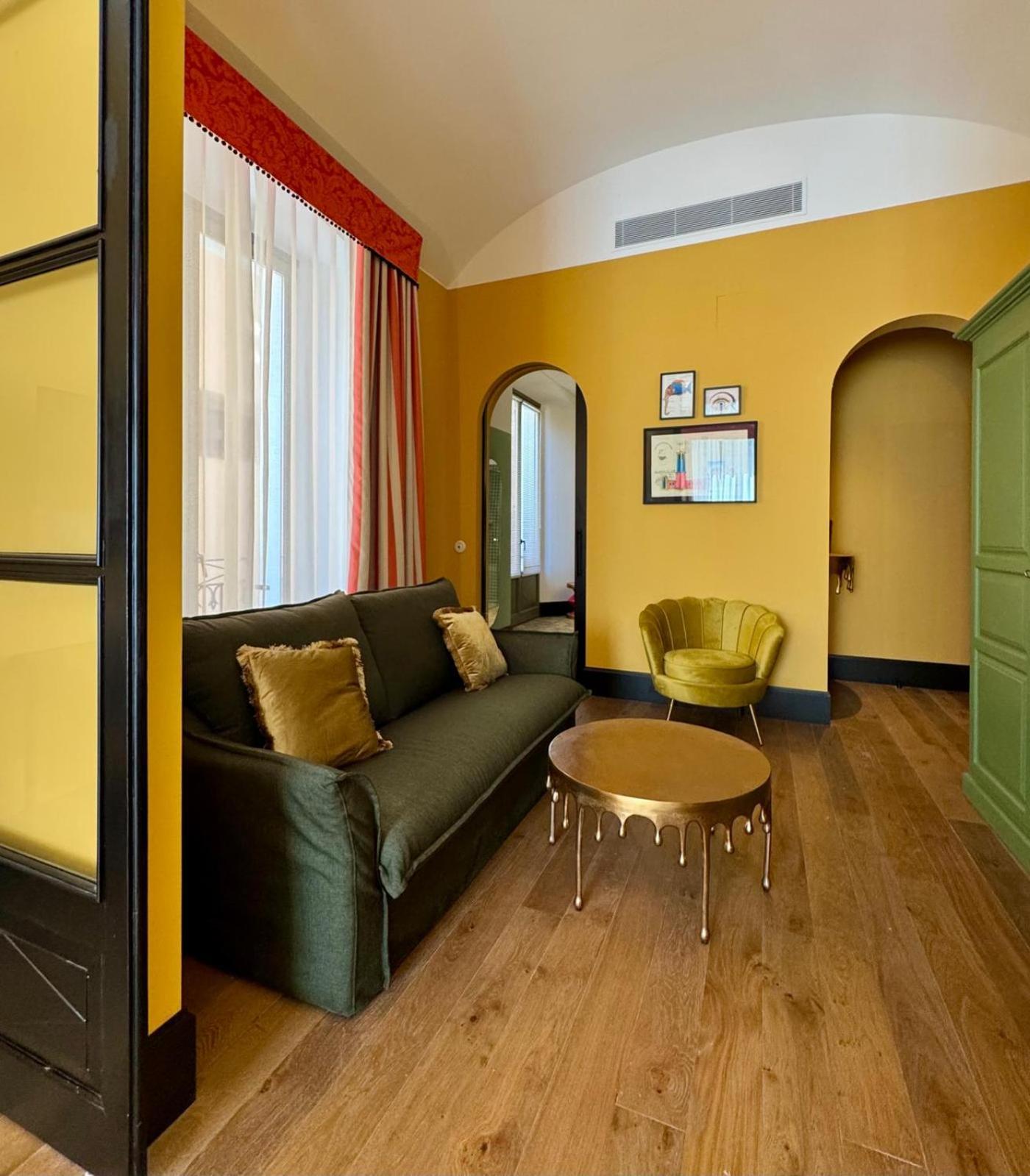Hotel Divino & Apartments Figueras Extérieur photo