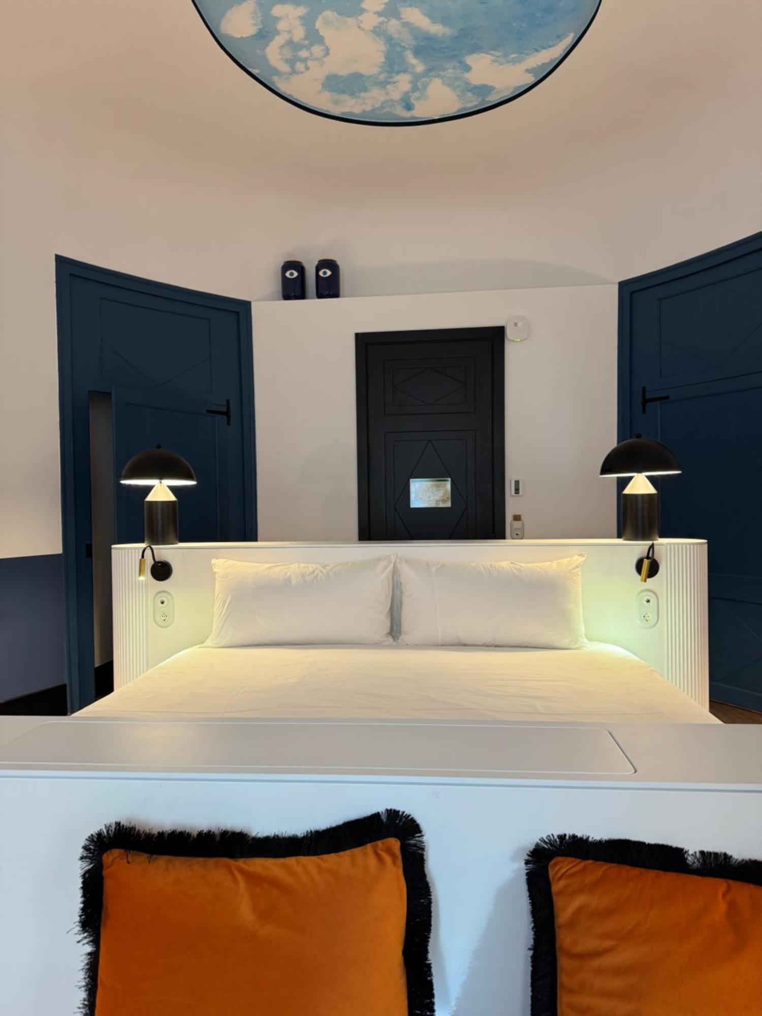 Hotel Divino & Apartments Figueras Extérieur photo