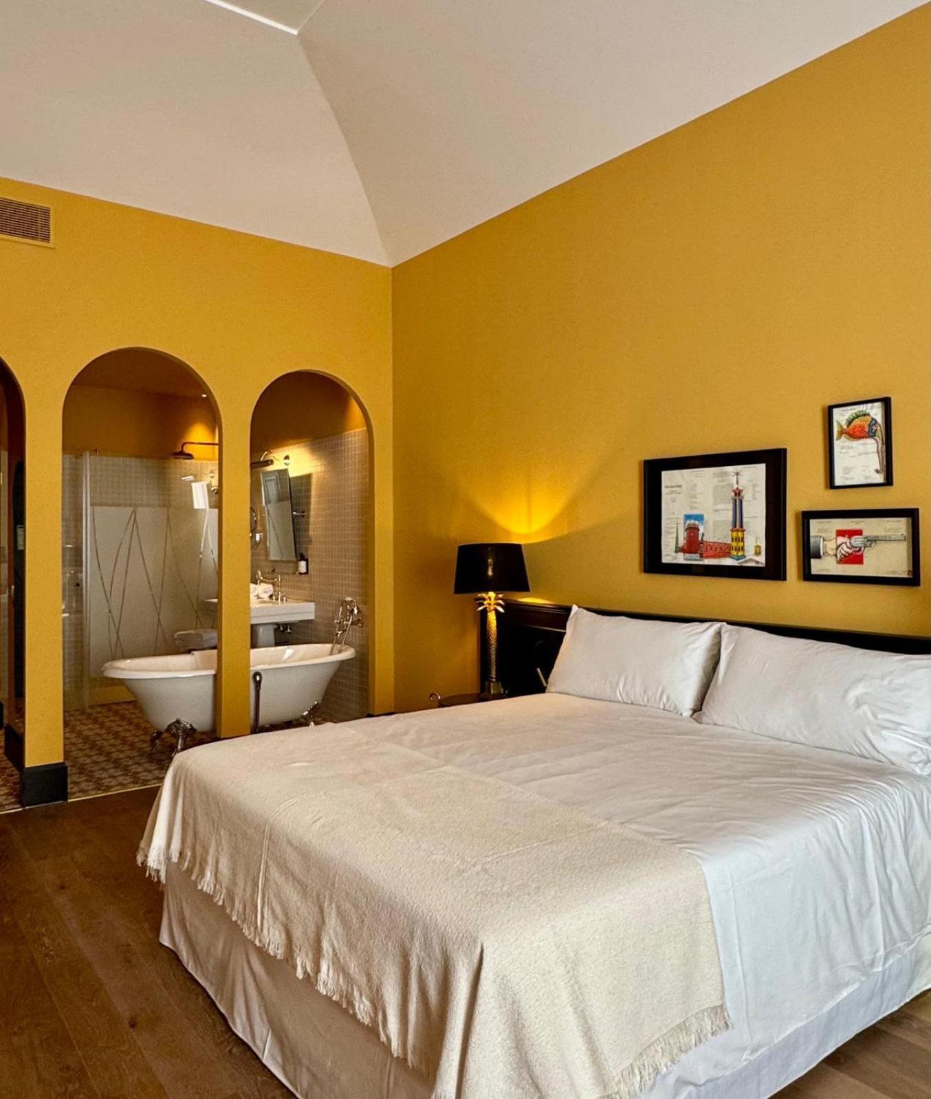 Hotel Divino & Apartments Figueras Extérieur photo